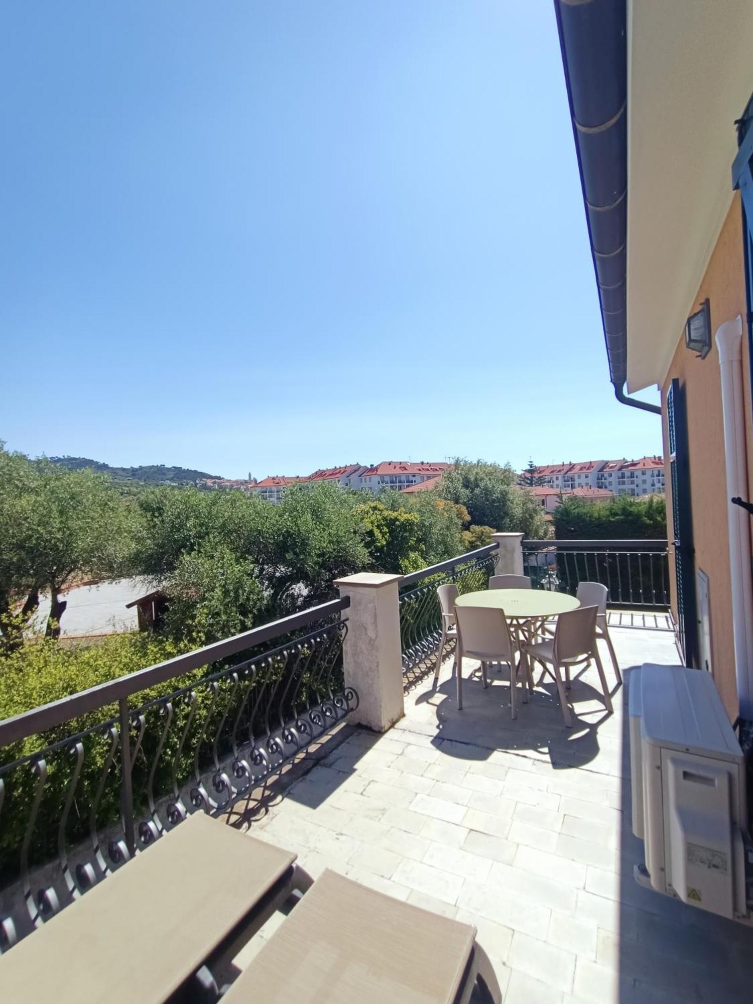 Residence La Meridiana San Bartolomeo Al Mare Extérieur photo